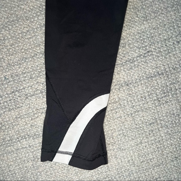 Lululemon leggings - size 6 - Picture 2 of 8